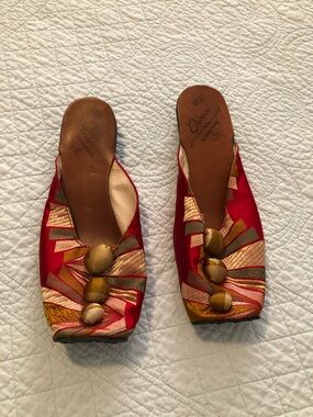 Vintage Decoco Goody Goody mules. Size 8.
